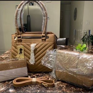 Handbag Set New     👜👜👜💝💝💝